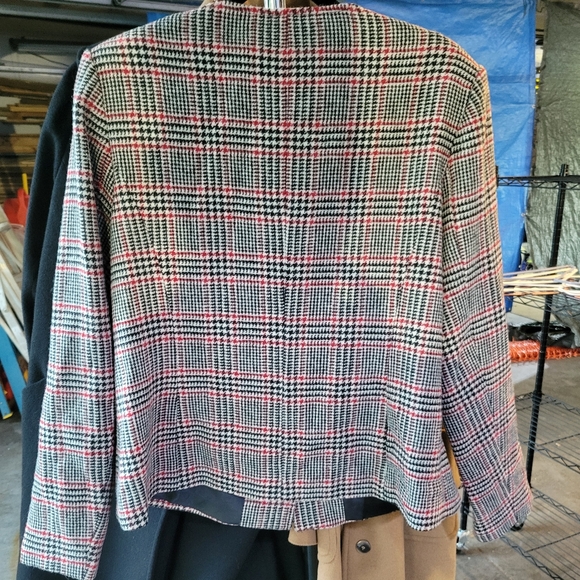 Appleseed's size 18 100% Wool suit jacket - Picture 4 of 4